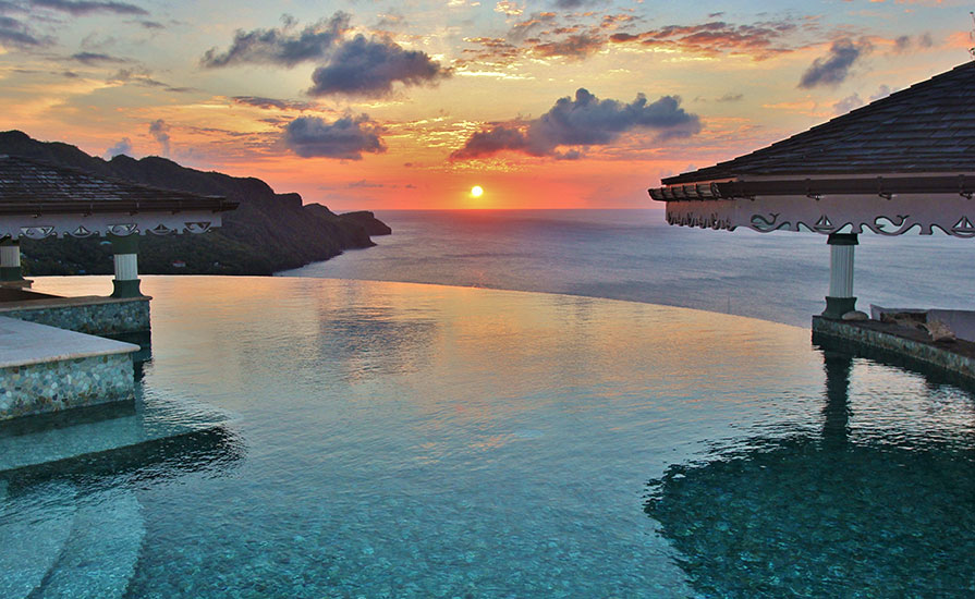 Infinity Pool & Caribbean Sea Gallery | Tropical Hideaway Bequia